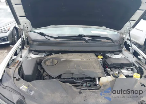 2019 Jeep Cherokee Latitude Fwd from USA, damaged, VIN 1C4PJLCX4KD264663